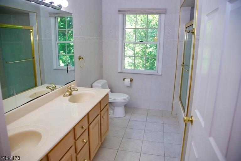 Property listing MLS 4042807 photo 26