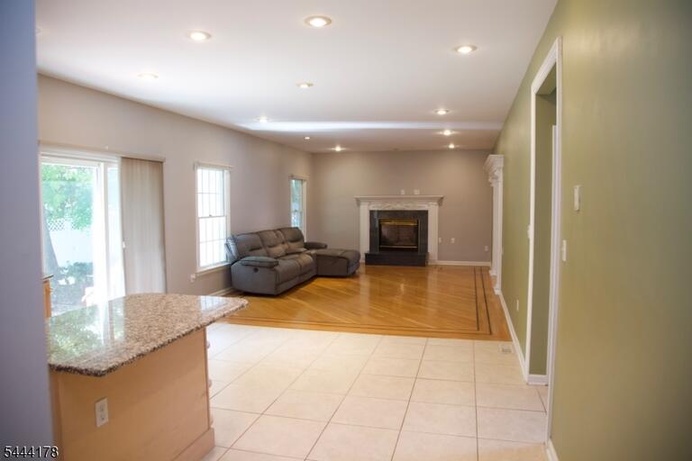 Property listing MLS 4042807 photo 6