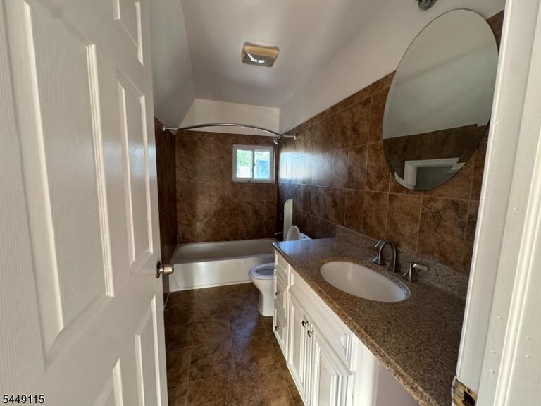 Property listing MLS 4042849 photo 17