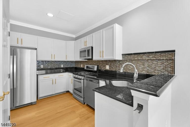 Property listing MLS 4042934 photo 10