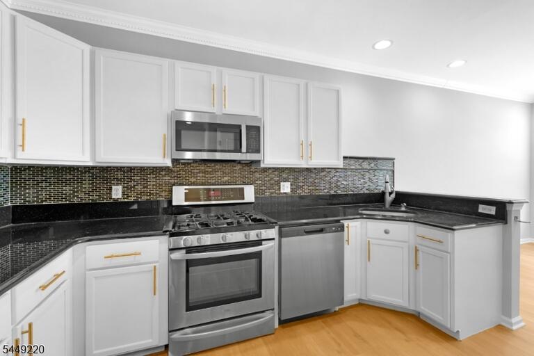 Property listing MLS 4042934 photo 11