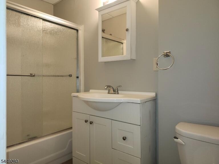 Property listing MLS 4043003 photo 10