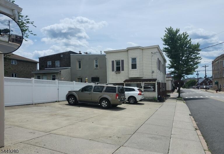 Property listing MLS 4043003 photo 3