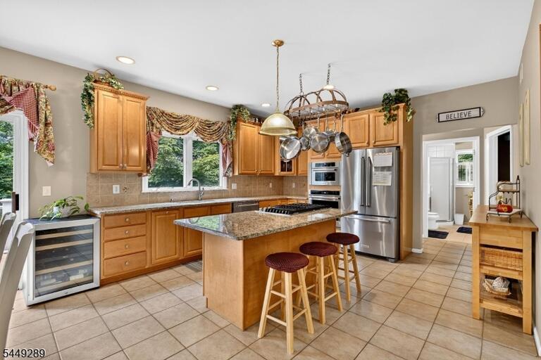 Property listing MLS 4043013 photo 11