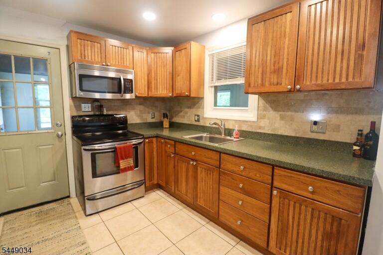 Property listing MLS 4043024 photo 11