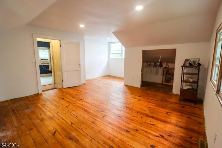 Property listing MLS 4043024 photo 23
