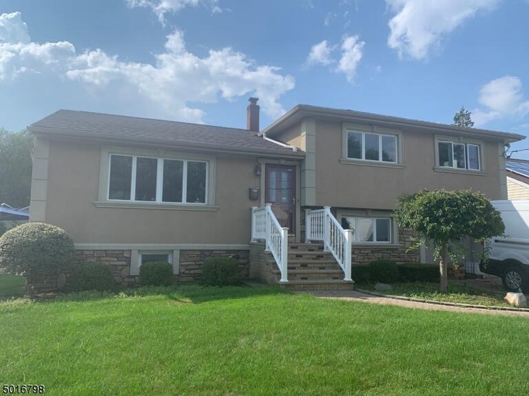 Property listing MLS 4043042 photo 2