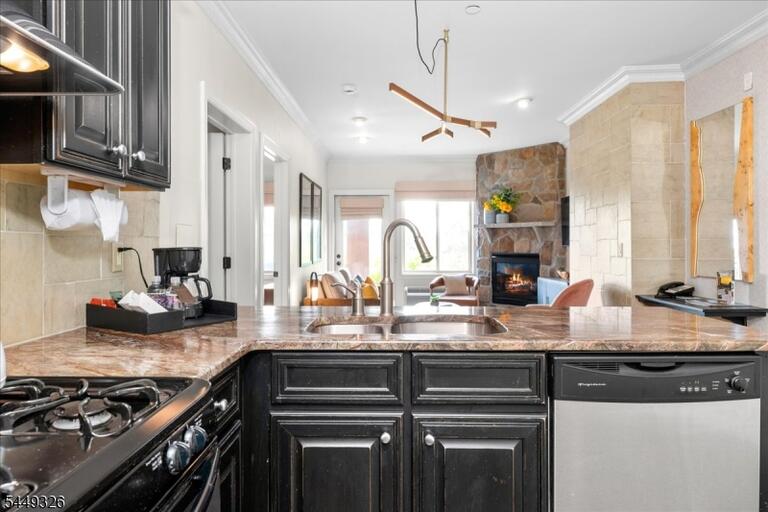 Property listing MLS 4043048 photo 42