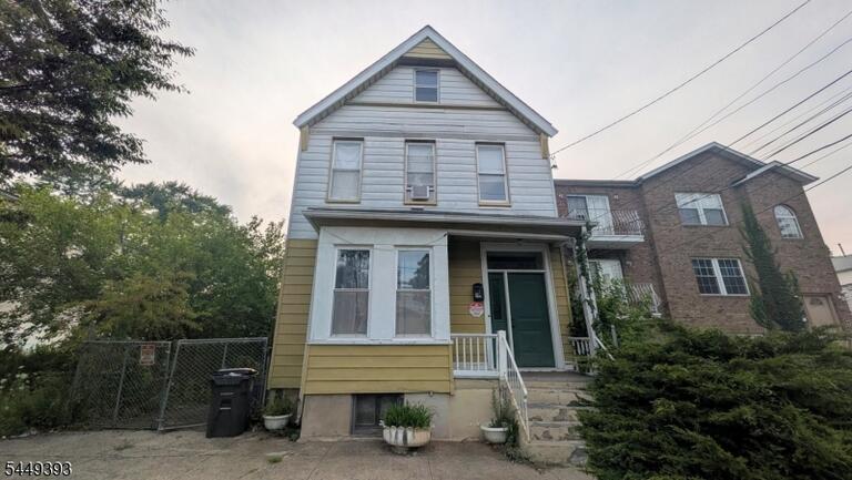 Property listing MLS 4043094 photo 1