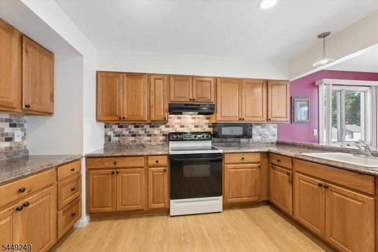 Property listing MLS 4043112 photo 15