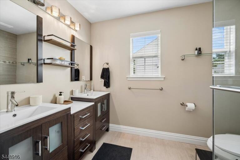 Property listing MLS 4043163 photo 23