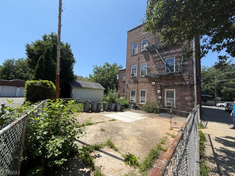 Property listing MLS 4043179 photo 27