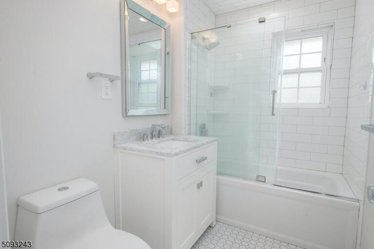 Property listing MLS 4043187 photo 15