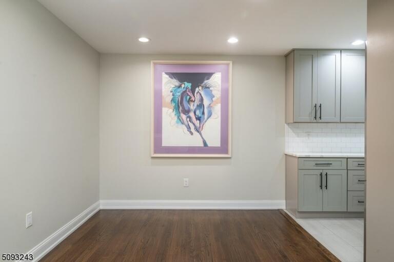 Property listing MLS 4043187 photo 8