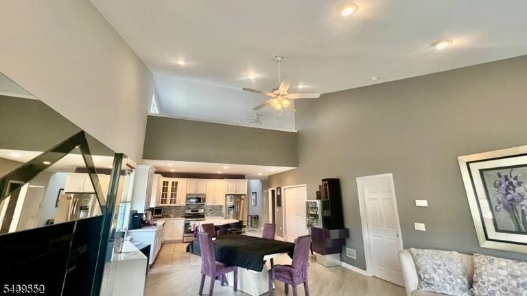 Property listing MLS 4043191 photo 9