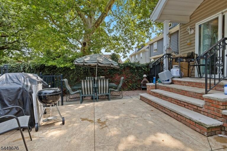 Property listing MLS 4043298 photo 33