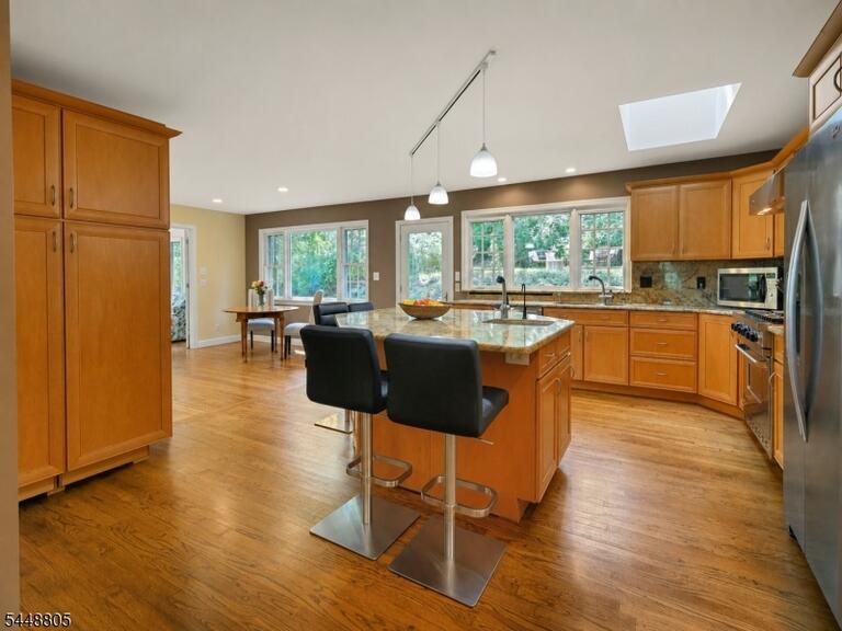 Property listing MLS 4043390 photo 14