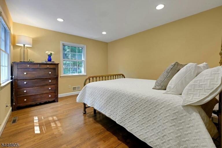 Property listing MLS 4043390 photo 19