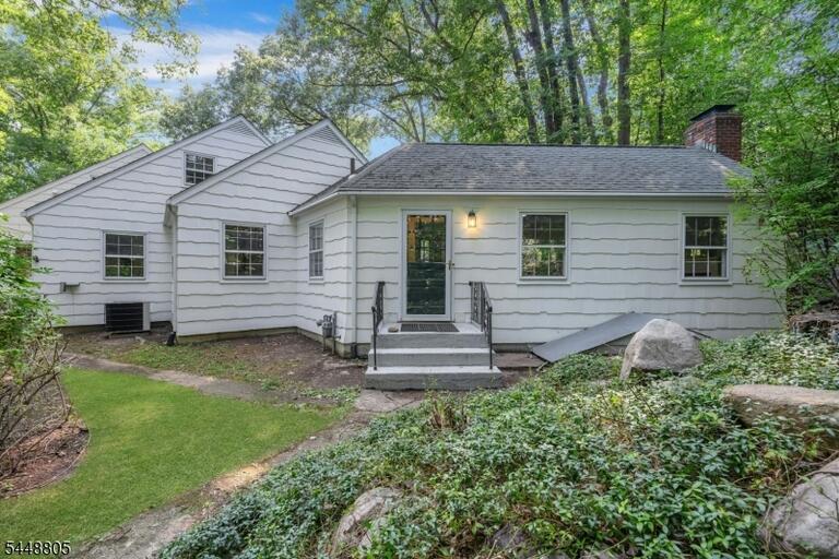 Property listing MLS 4043390 photo 37