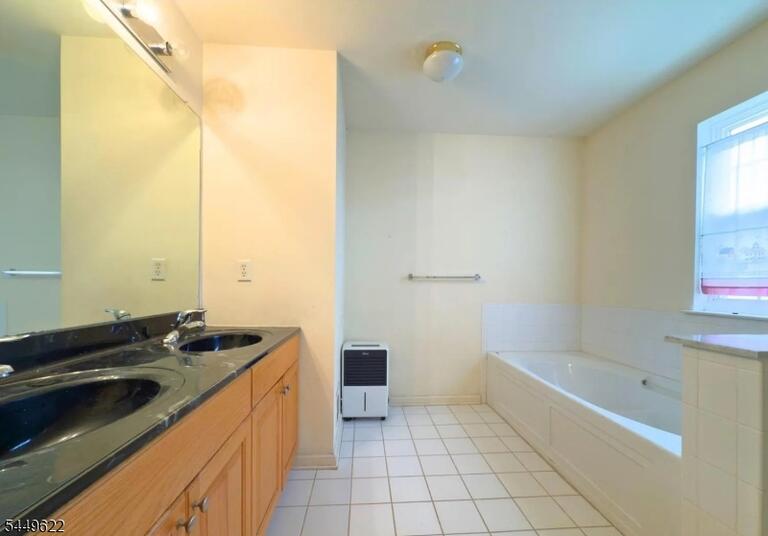 Property listing MLS 4043507 photo 15