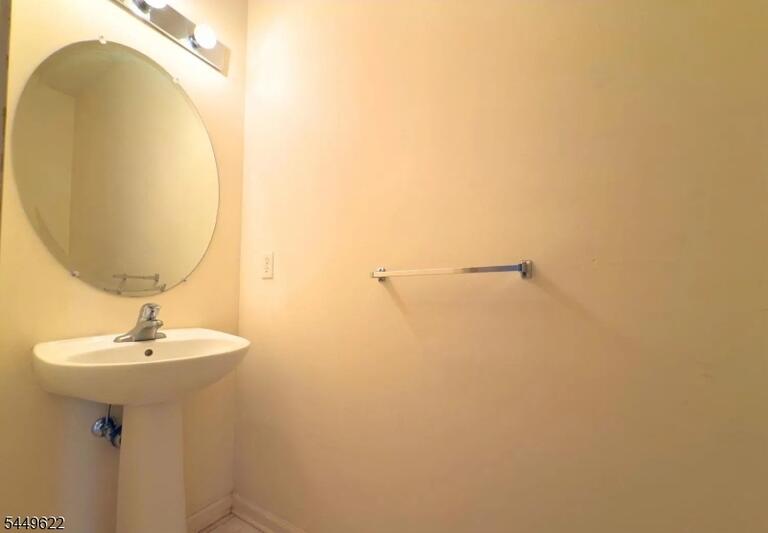 Property listing MLS 4043507 photo 17