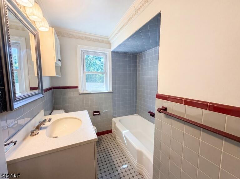 Property listing MLS 4043561 photo 9