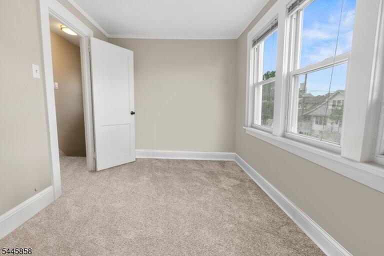 Property listing MLS 4043582 photo 17
