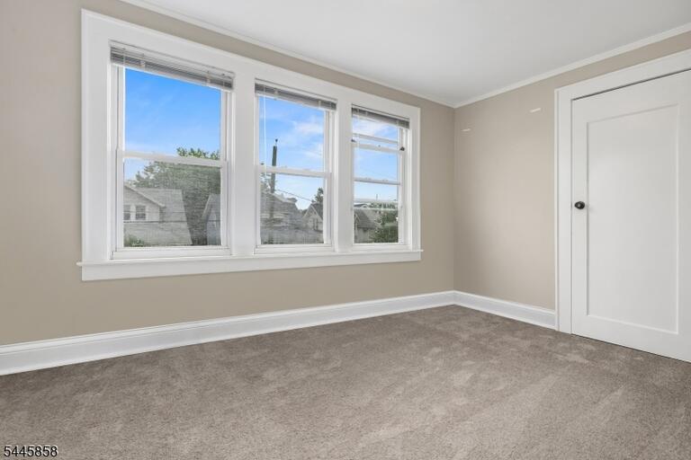 Property listing MLS 4043582 photo 18