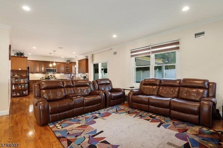 Property listing MLS 4043701 photo 11