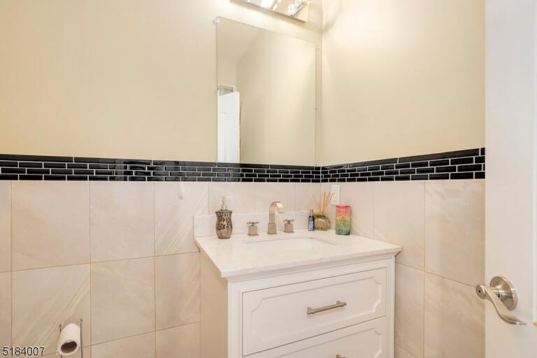 Property listing MLS 4043701 photo 21