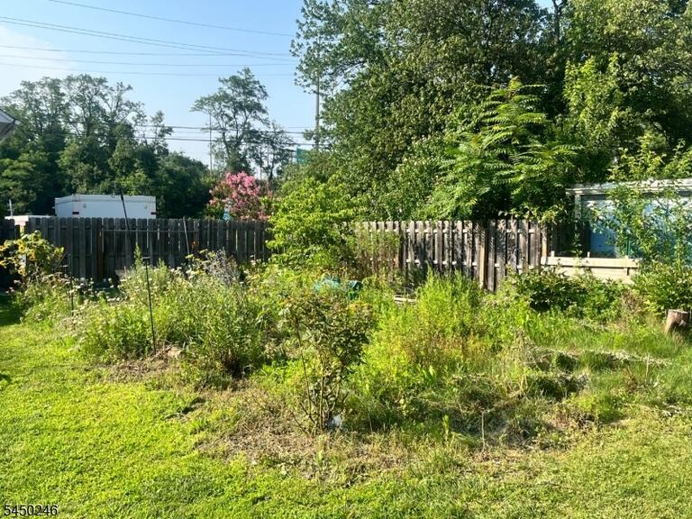 Property listing MLS 4043780 photo 28
