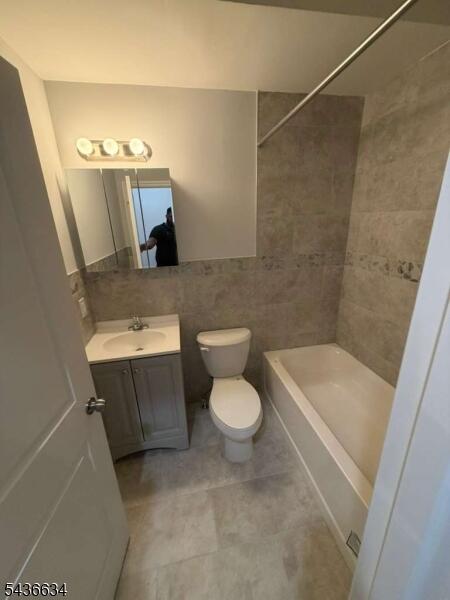 Property listing MLS 4043827 photo 5