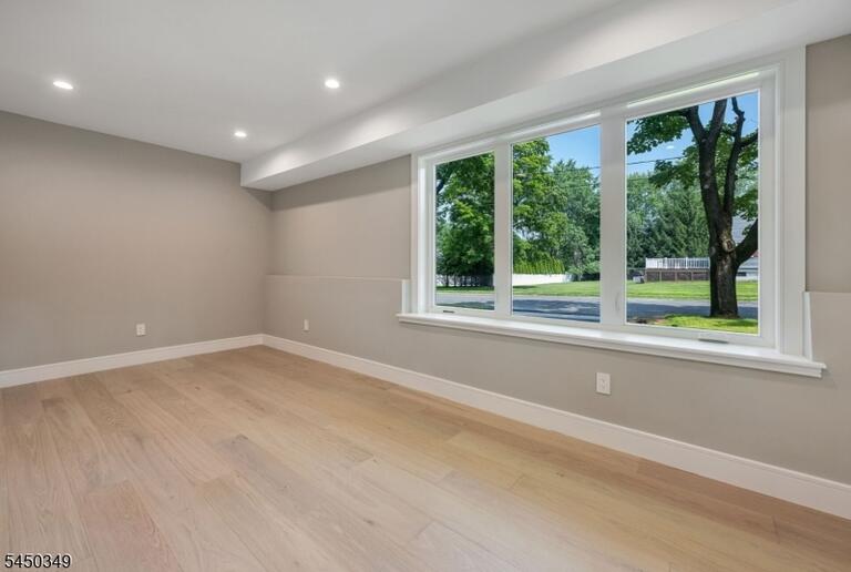 Property listing MLS 4043842 photo 29