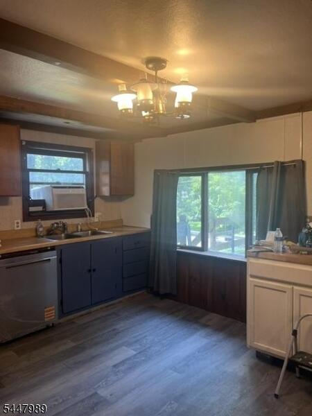Property listing MLS 4043865 photo 3