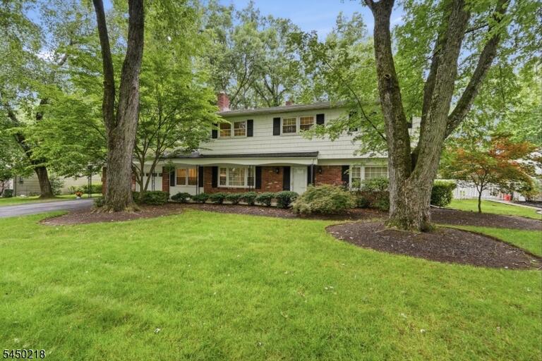 Property listing MLS 4043957 photo 1
