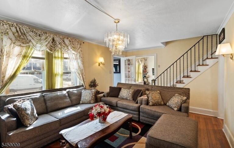 Property listing MLS 4044014 photo 4