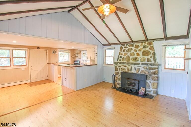 Property listing MLS 4044041 photo 6