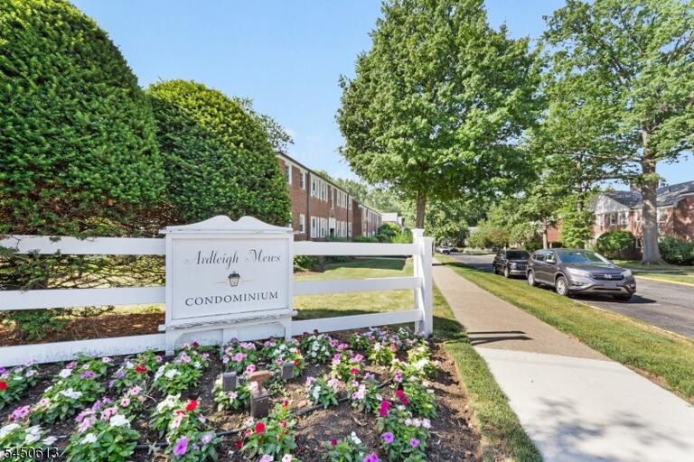 Property listing MLS 4044103 photo 1