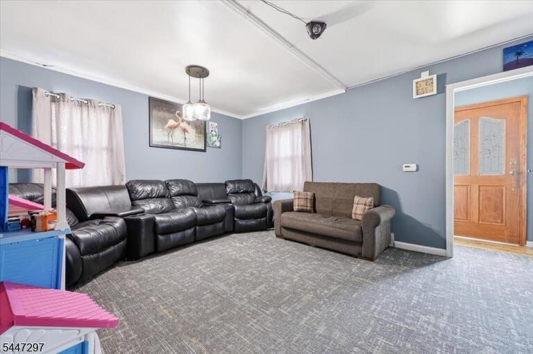 Property listing MLS 4044146 photo 8