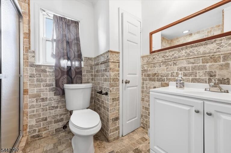 Property listing MLS 4044146 photo 9