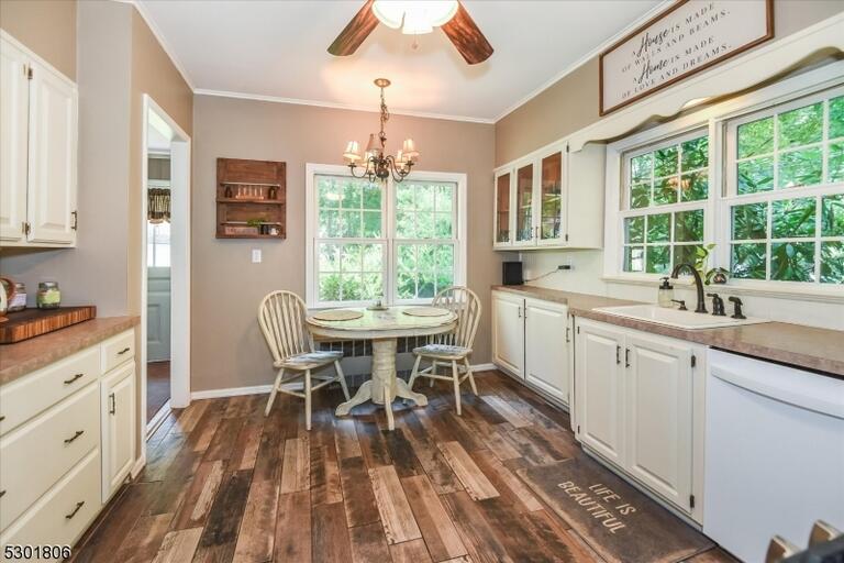 Property listing MLS 4044180 photo 18