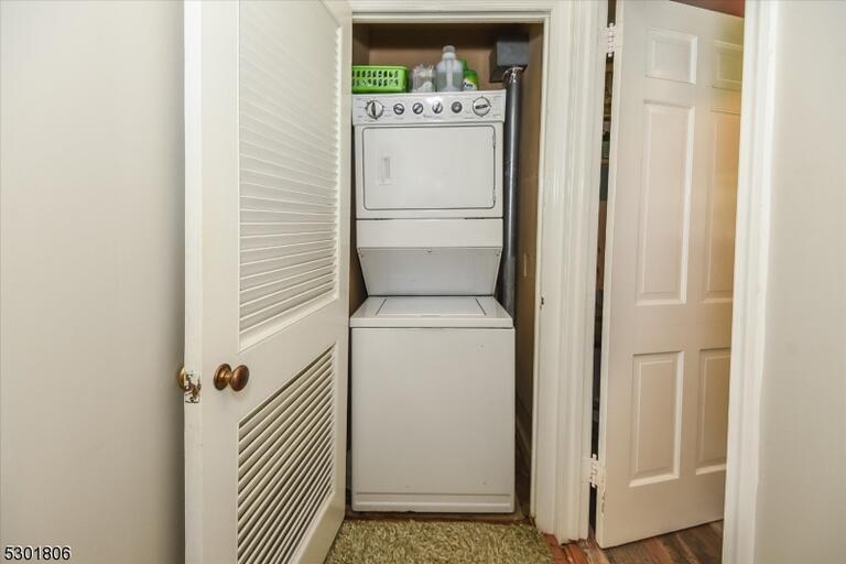 Property listing MLS 4044180 photo 27