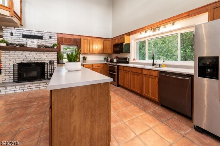 Property listing MLS 4044187 photo 11