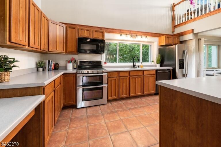 Property listing MLS 4044187 photo 12