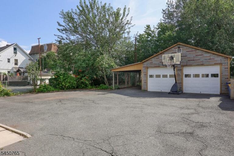 Property listing MLS 4044215 photo 16