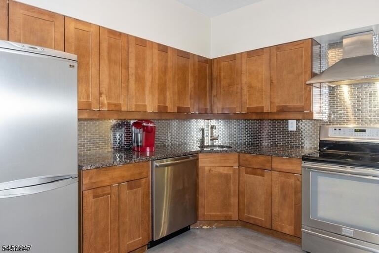 Property listing MLS 4044294 photo 6