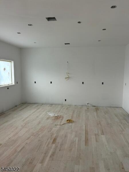 Property listing MLS 4044320 photo 9