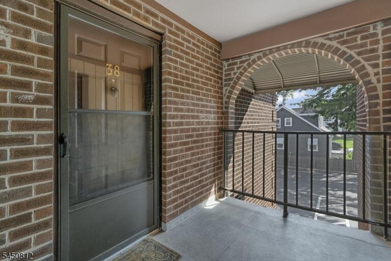 Property listing MLS 4044360 photo 2
