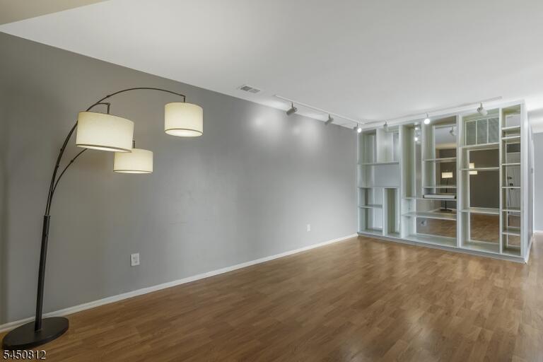 Property listing MLS 4044360 photo 5