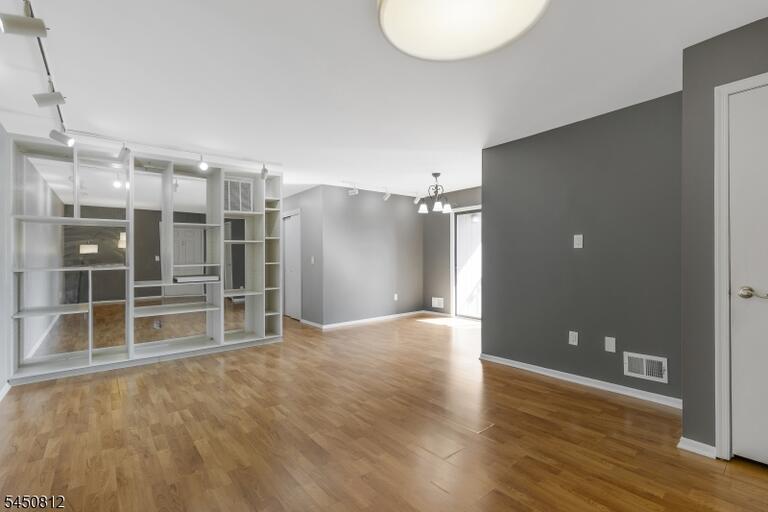 Property listing MLS 4044360 photo 6